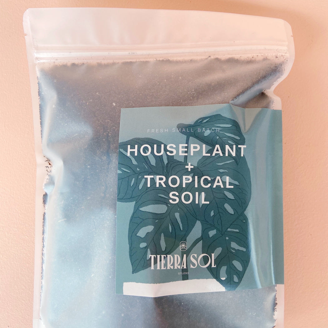 Houseplant + Tropicals Soil 10x8 Bag; Soil + Sand.